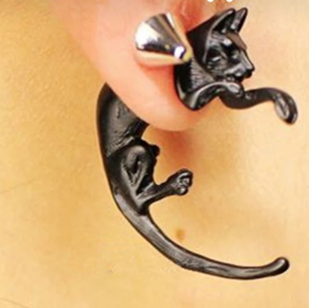 Black cat earrings pair